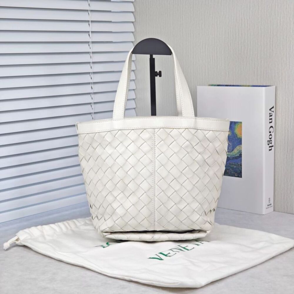 Bv Women Pre-Loved Bag Very Good Condition